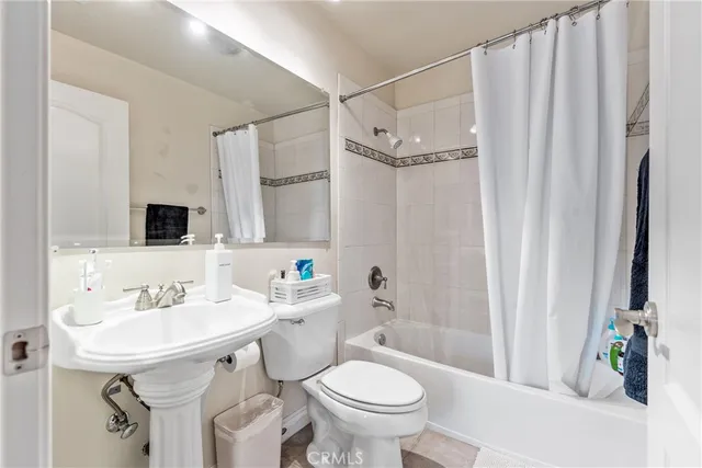 $938,000 | 785 South Marengo Avenue, Unit 2, Pasadena, CA 91106