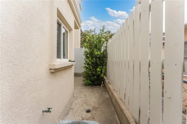 $938,000 | 785 South Marengo Avenue, Unit 2, Pasadena, CA 91106