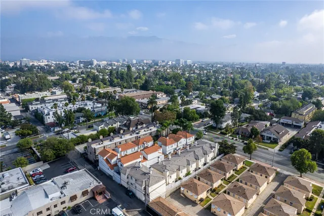 $938,000 | 785 South Marengo Avenue, Unit 2, Pasadena, CA 91106