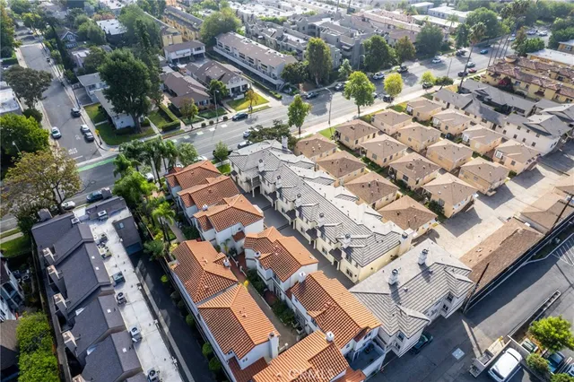 $938,000 | 785 South Marengo Avenue, Unit 2, Pasadena, CA 91106