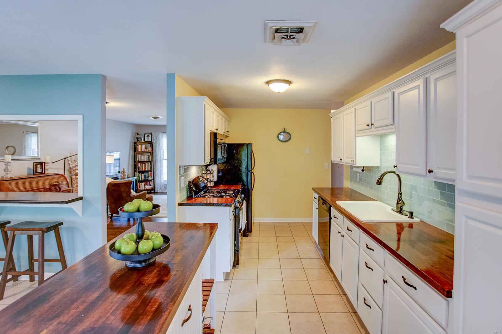 140 Union Hill Road Fairview Heights, IL 62208 - Photo 22 of 37 Gallery Image 22