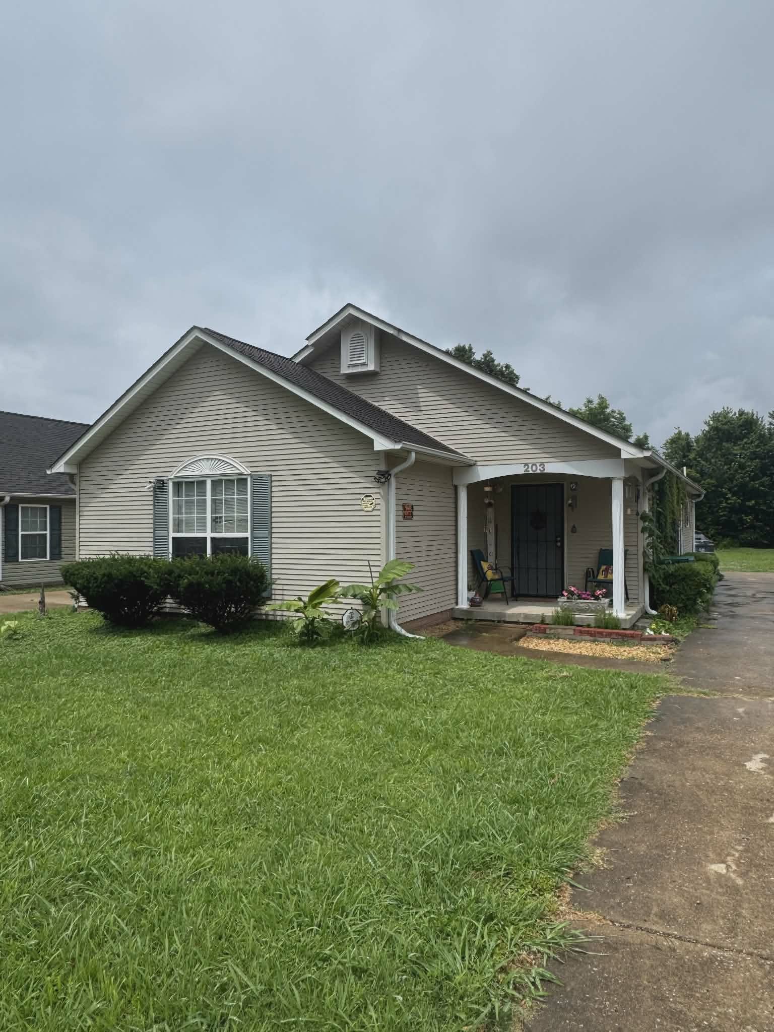 203 Phillips Street Jackson, TN 38301 - Photo 2 of 17