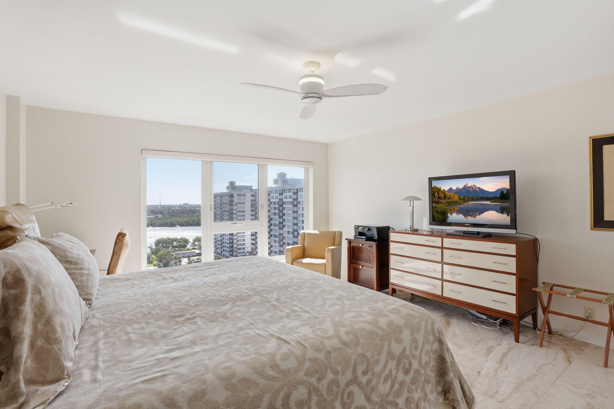 2066 North Ocean Boulevard, Unit 14NW Boca Raton, FL 33431 - Photo 22 of 39 OR MASTER INTRACOASTAL VIEW