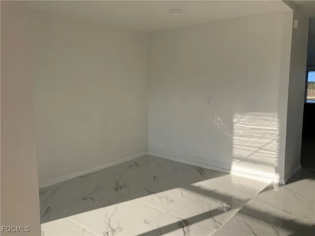 $272,900 | 142 Plantation Drive, LaBelle, FL 33935