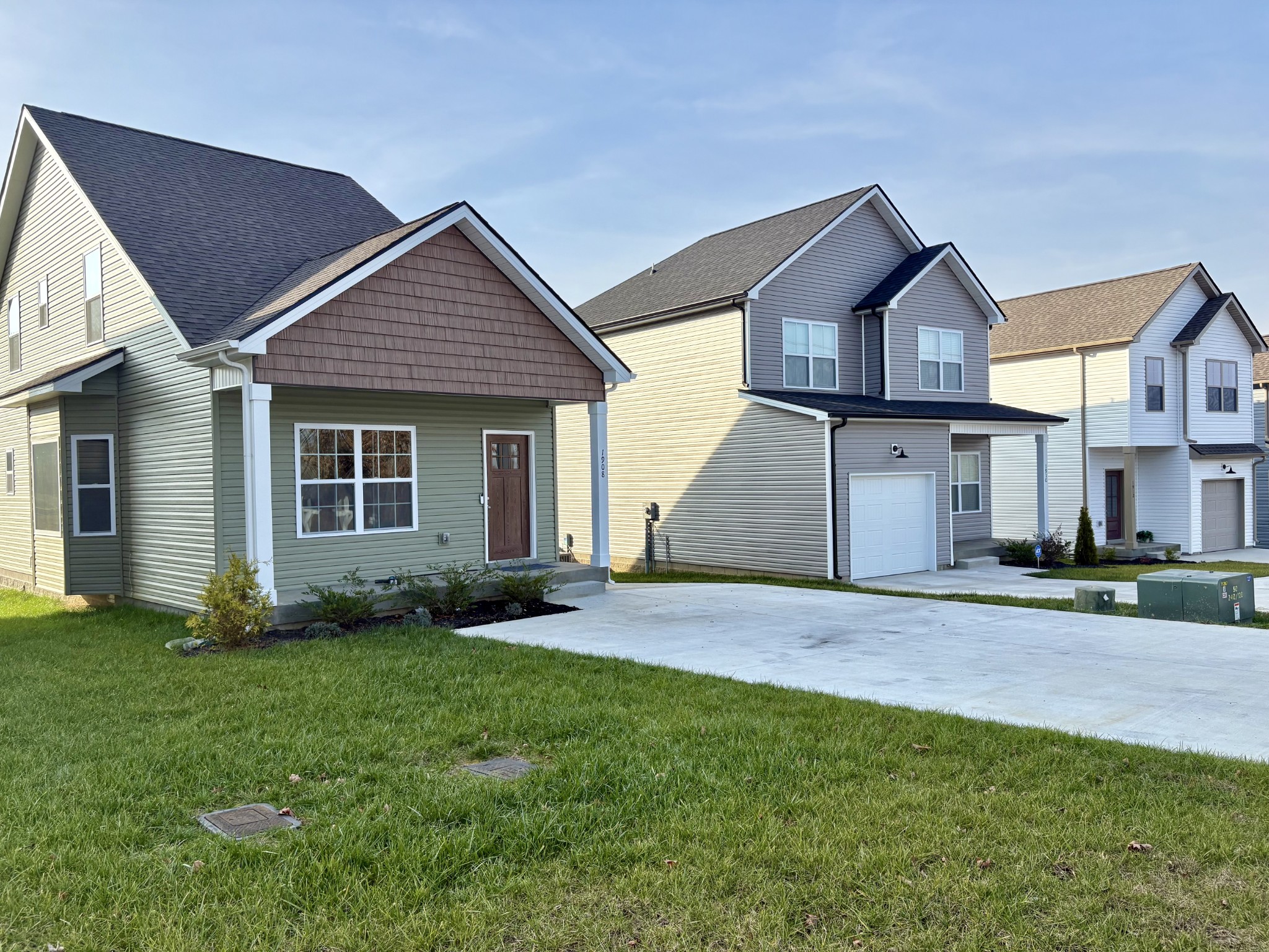 1941 Evans Road Clarksville, TN 37042 - Photo 6 of 6 a view of a house with a yard