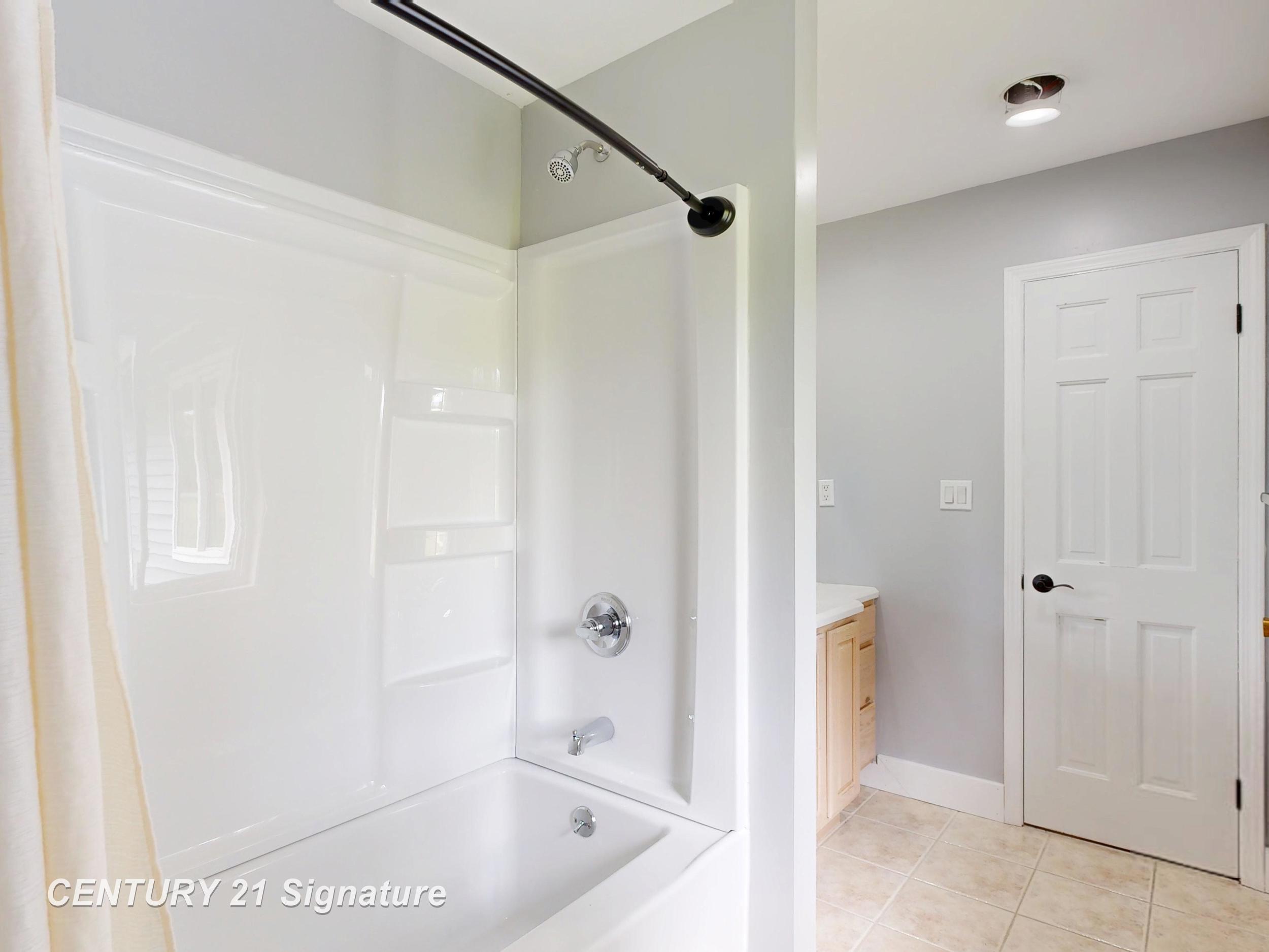 7492 East River Road Flushing, MI 48433 - Photo 53 of 74