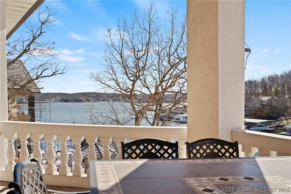 $2,950,000 | 383 Forestridge Lane, Sunrise Beach, MO 65079