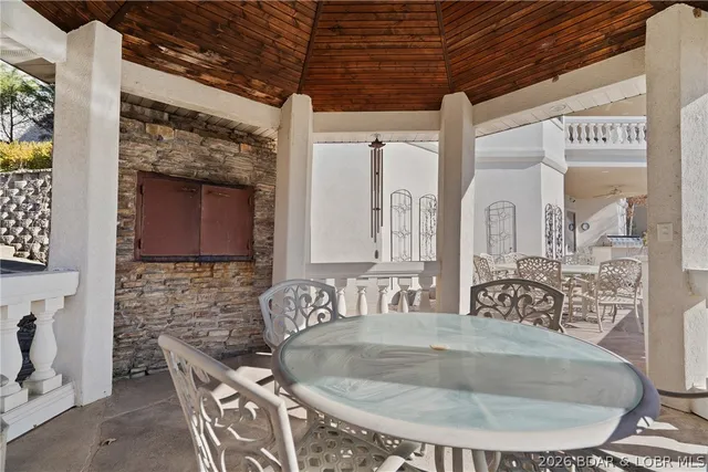 $2,950,000 | 383 Forestridge Lane, Sunrise Beach, MO 65079