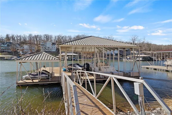 $2,950,000 | 383 Forestridge Lane, Sunrise Beach, MO 65079