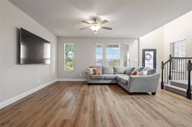 $419,500 | 2613 Kings Canyon Mews, Corinth, TX 76210