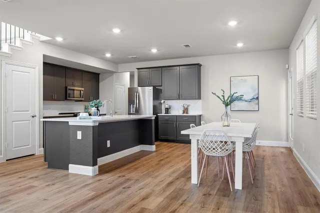 $419,500 | 2613 Kings Canyon Mews, Corinth, TX 76210