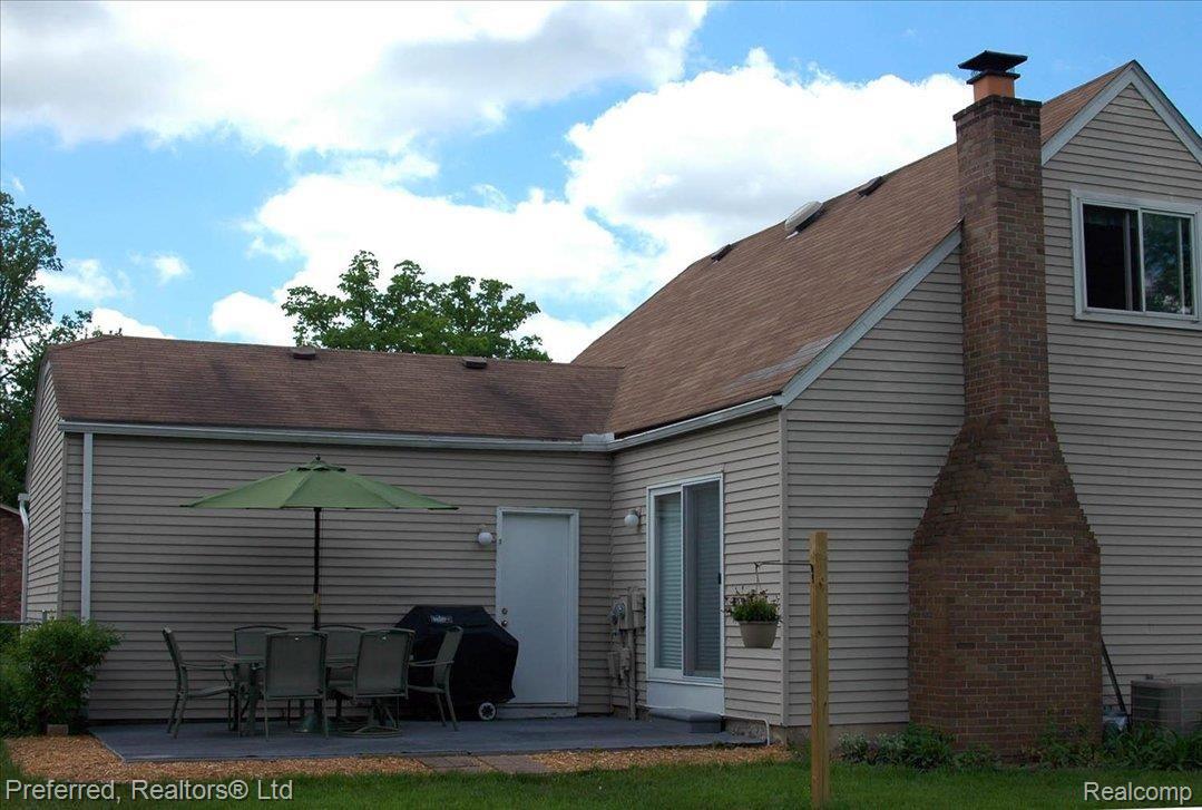 43446 Proctor Road Canton, MI 48188 - Photo 21 of 23 Back View