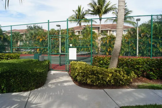 $2,500 | 6434 Emerald Dunes Drive, Unit 203, West Palm Beach, FL 33411