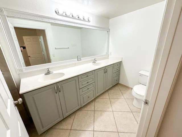 $2,500 | 6434 Emerald Dunes Drive, Unit 203, West Palm Beach, FL 33411