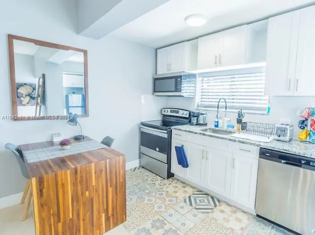 $1,500,000 | 824 Northeast 4th Street, Unit 16, Fort Lauderdale, FL 33301