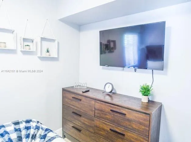 $1,500,000 | 824 Northeast 4th Street, Unit 16, Fort Lauderdale, FL 33301