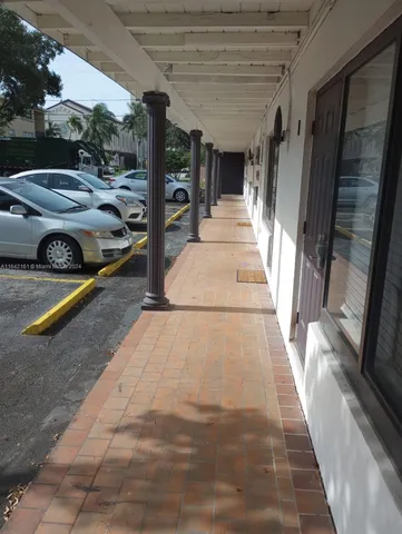 $1,500,000 | 824 Northeast 4th Street, Unit 16, Fort Lauderdale, FL 33301