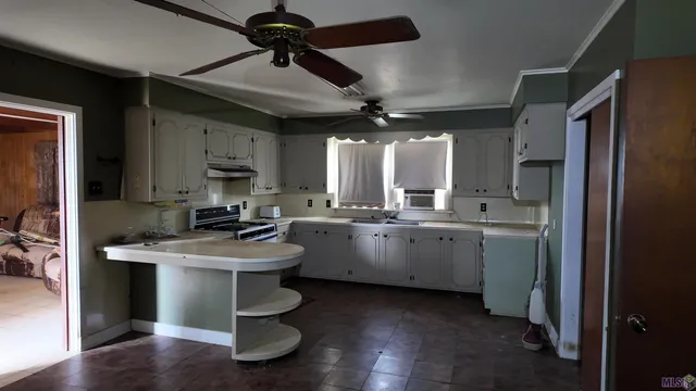 $115,000 | 411 Claiborne Street, New Roads, LA 70760