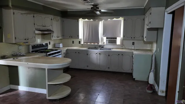 $115,000 | 411 Claiborne Street, New Roads, LA 70760