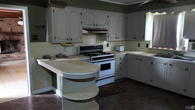 $115,000 | 411 Claiborne Street, New Roads, LA 70760