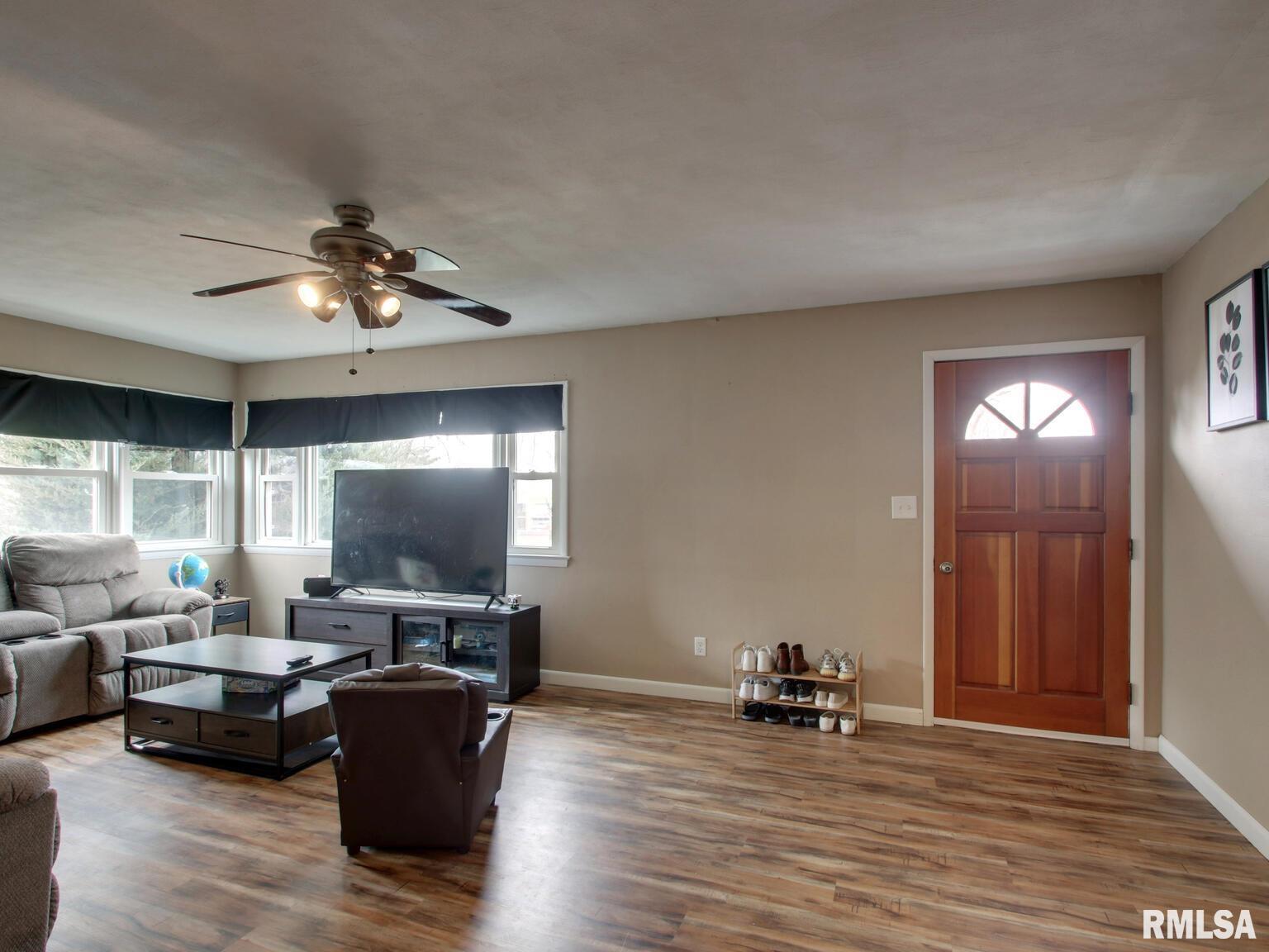 916 North 36th Street Quincy, IL 62305 - Photo 8 of 29