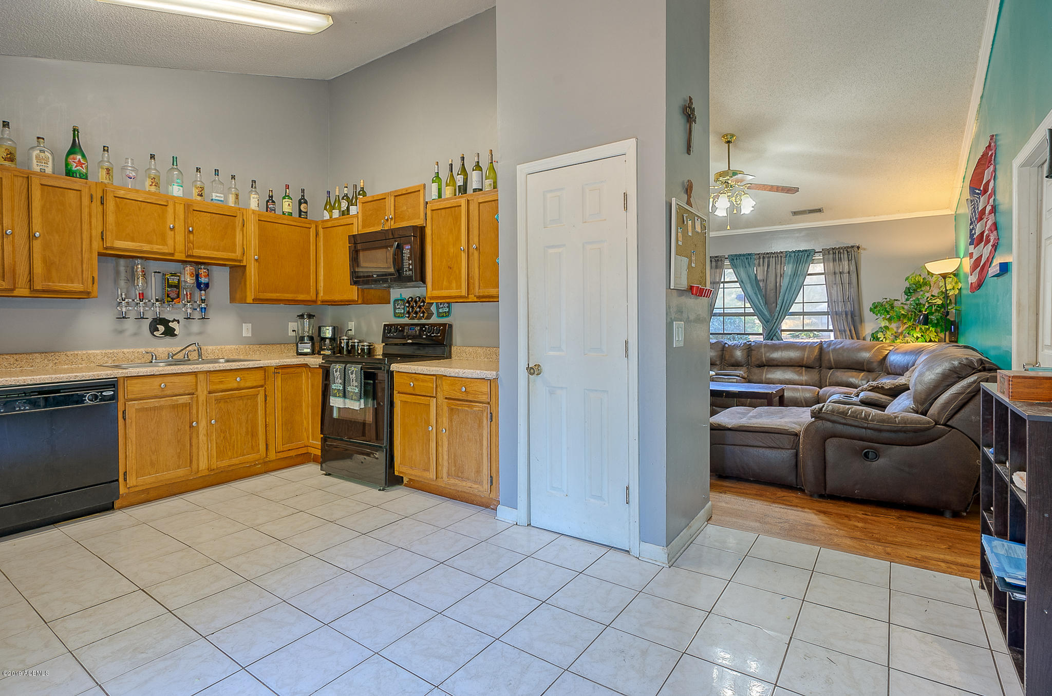 90 State Rd S-7-596 Beaufort, SC 29906 - Photo 13 of 30 18