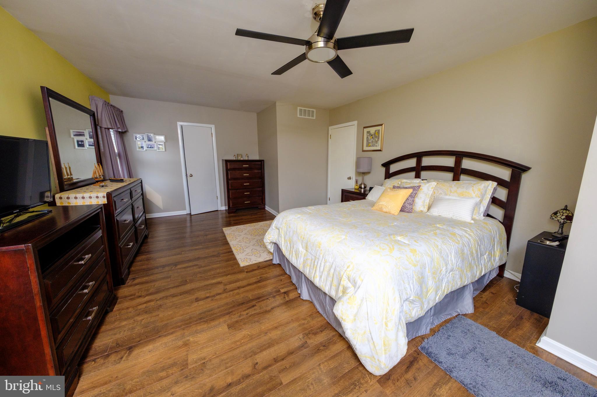 2124 Magnolia Court Cinnaminson, NJ 08077 - Photo 22 of 50 Primary Bedroom