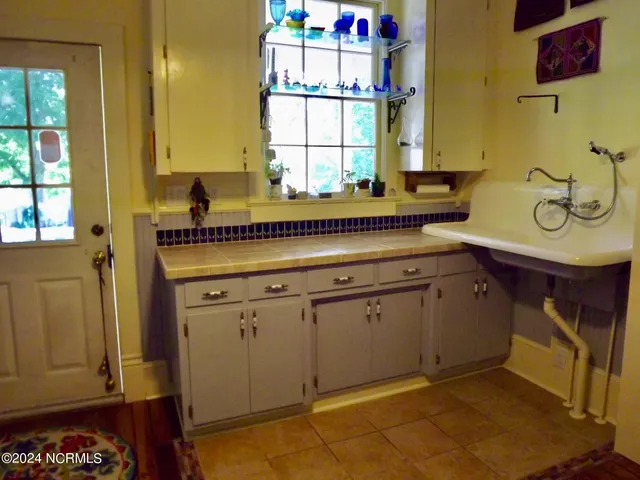 $647,500 | 1222 National Avenue, New Bern, NC 28560