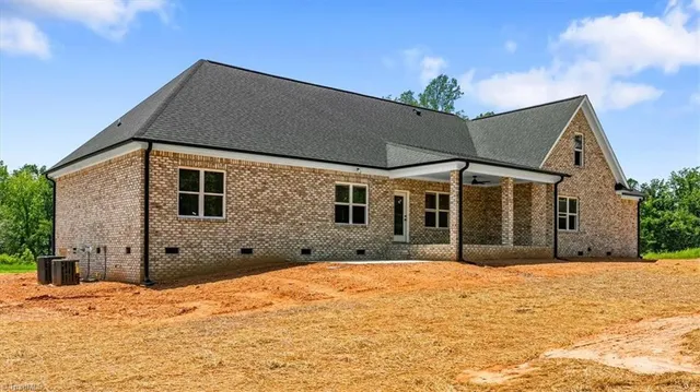 $849,900 | 5090 Southern Pines Drive, Kernersville, NC 27284