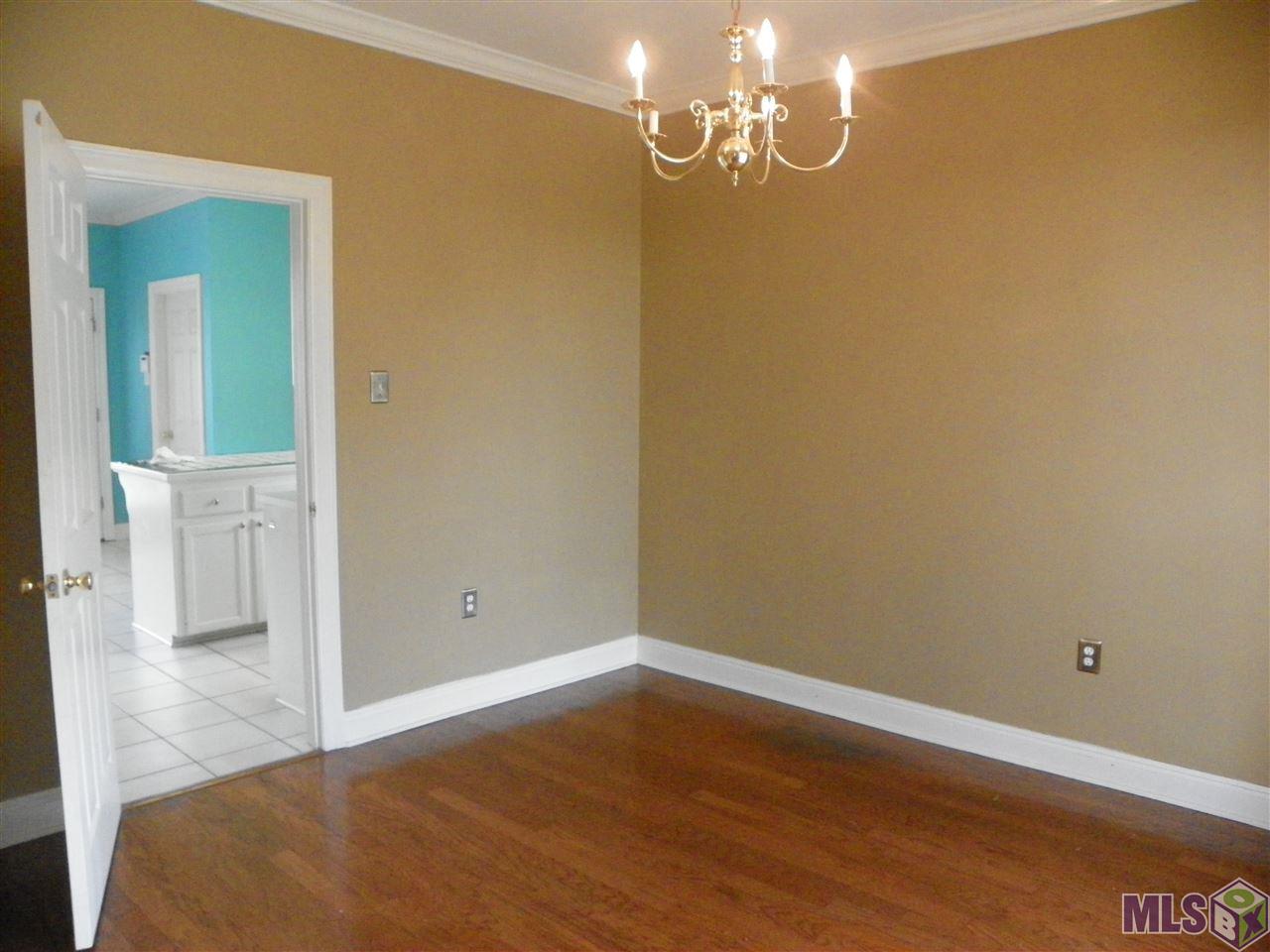 1011 Springlake Drive Baton Rouge, LA 70810 - Photo 12 of 41