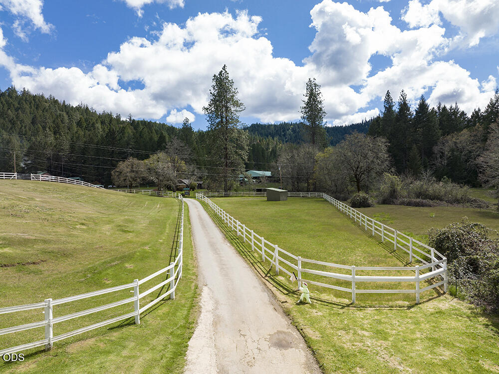 910 Reeves Creek Road Selma, OR 97538 - Photo 63 of 73