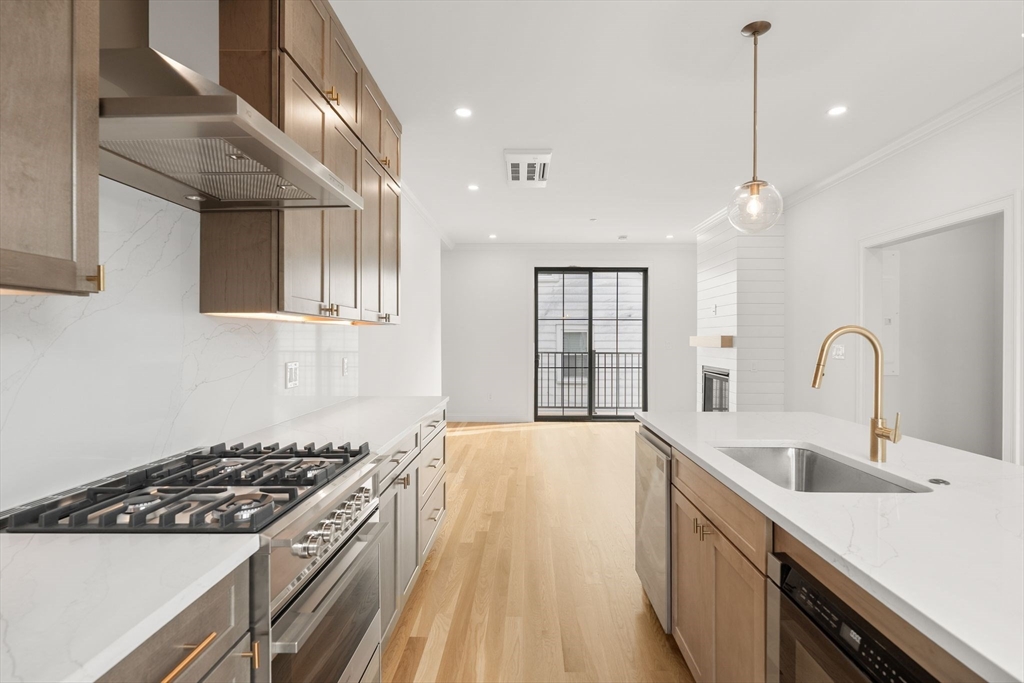 27 Shepard Street, Unit 4 Boston, MA 02135 - Photo 15 of 40