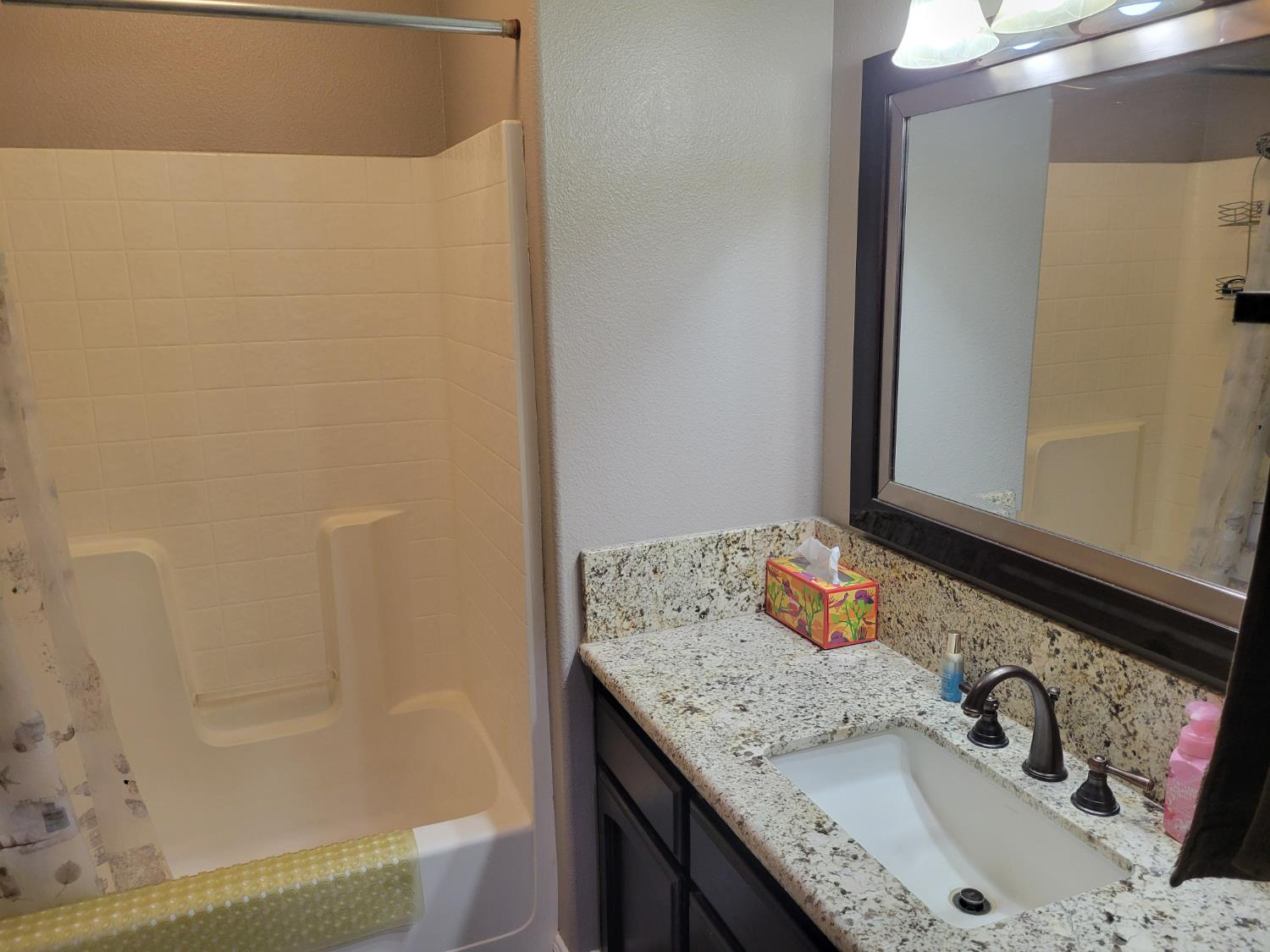 3188 Winter Way Madera, CA 93637 - Photo 11 of 25