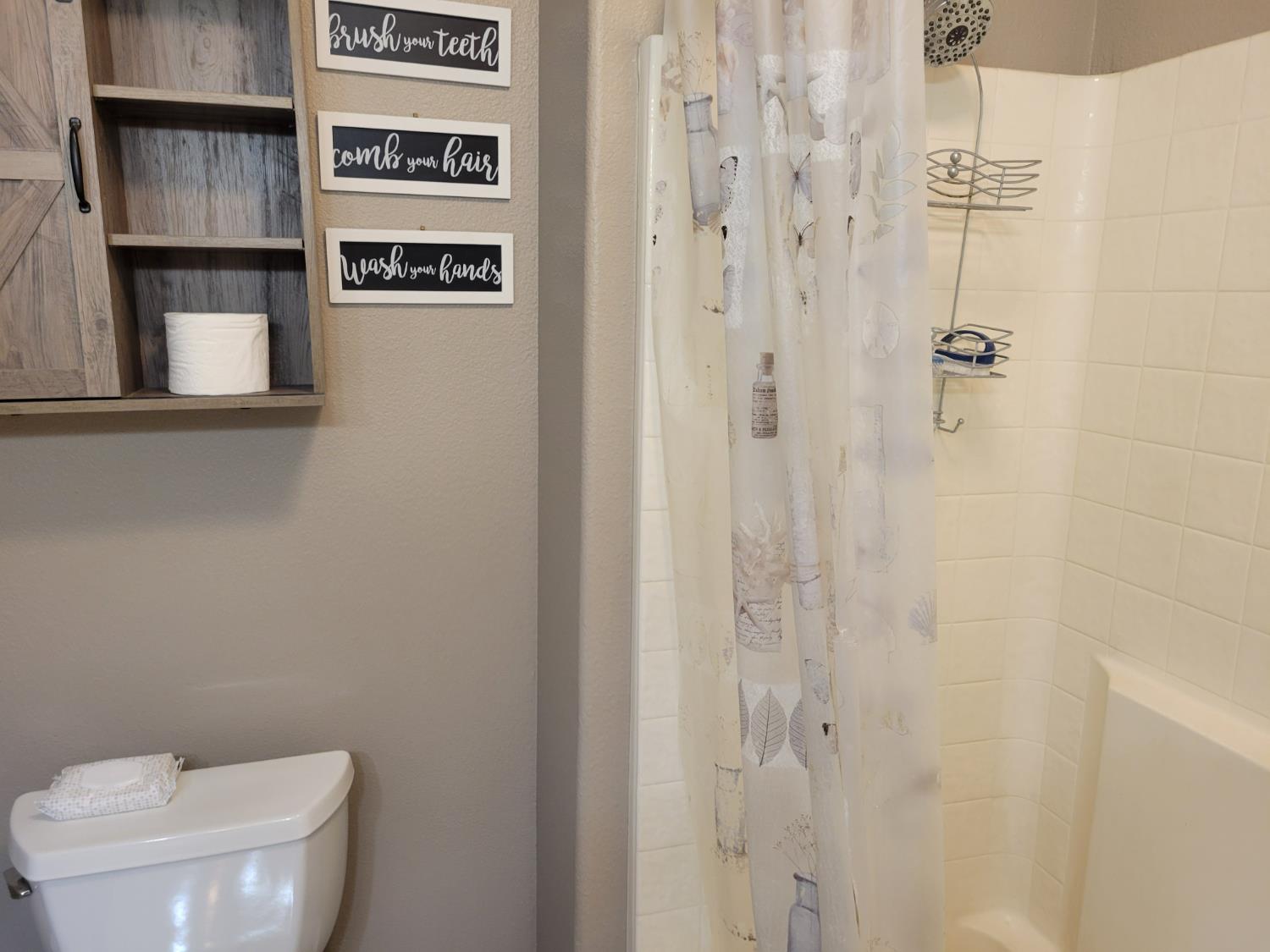 3188 Winter Way Madera, CA 93637 - Photo 12 of 25