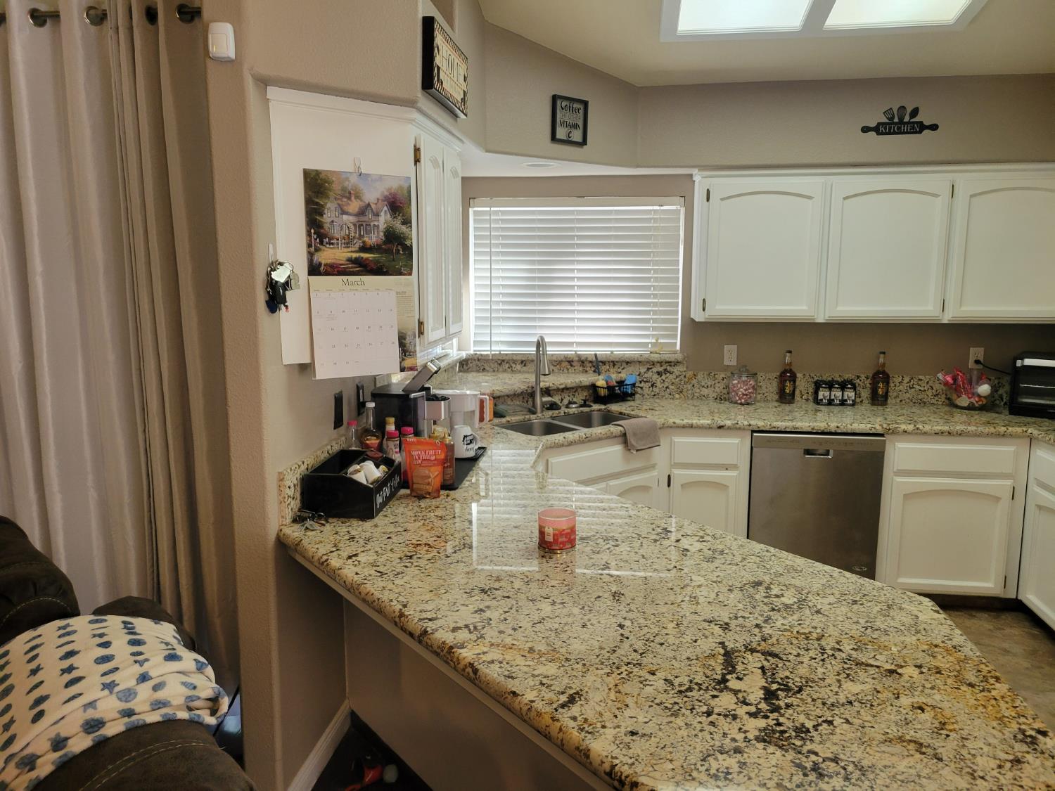 3188 Winter Way Madera, CA 93637 - Photo 4 of 25