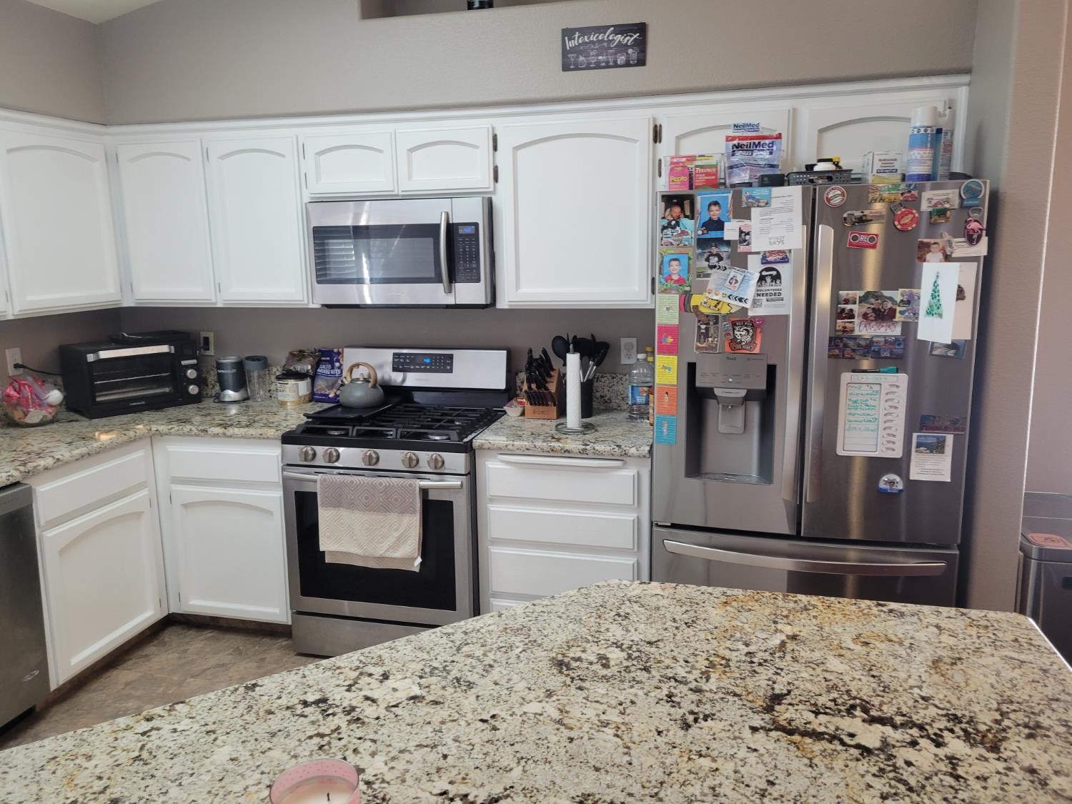 3188 Winter Way Madera, CA 93637 - Photo 5 of 25