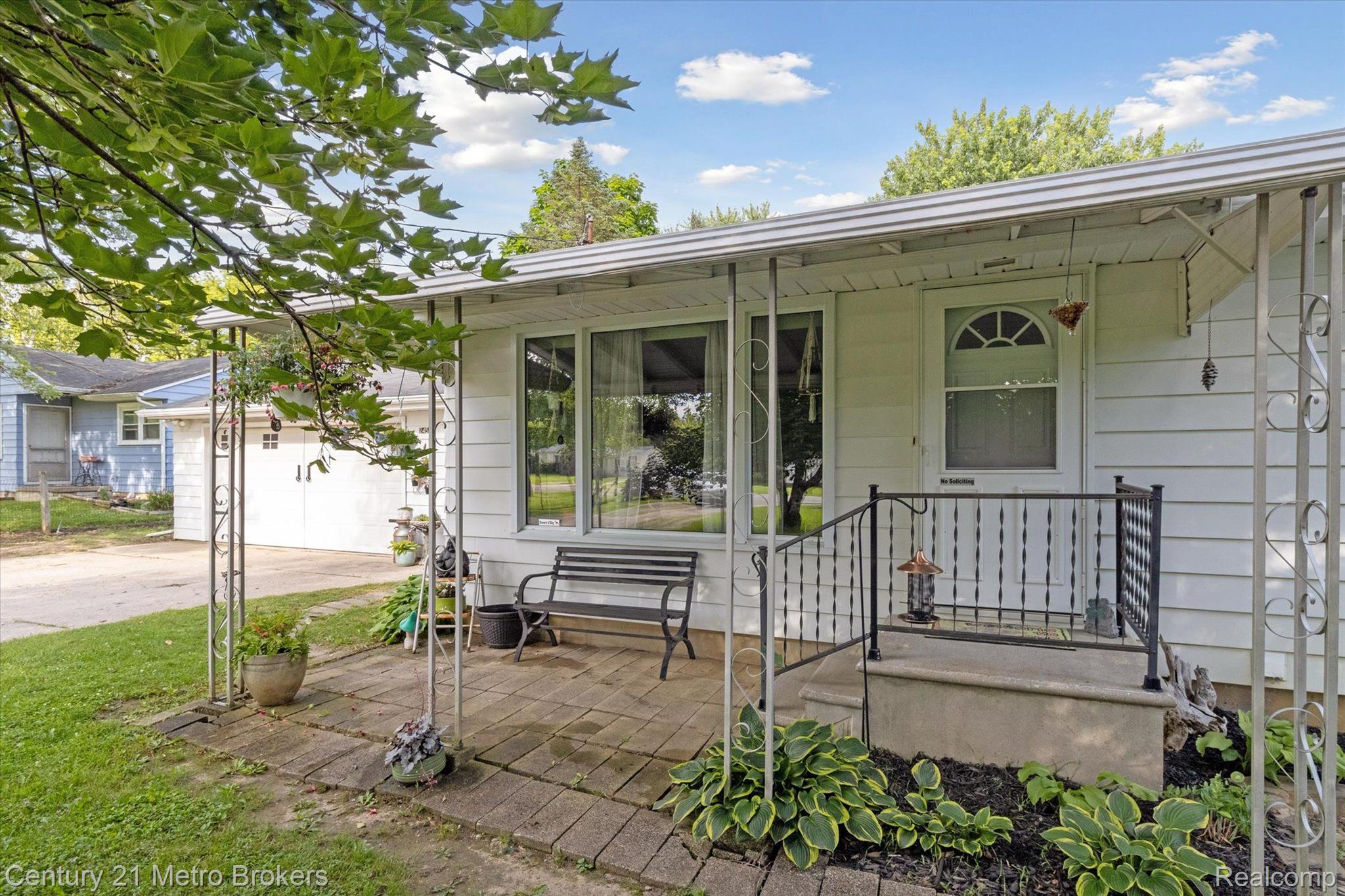 2457 South Vassar Road Davison, MI 48423 - Photo 2 of 41 Gallery Image 2