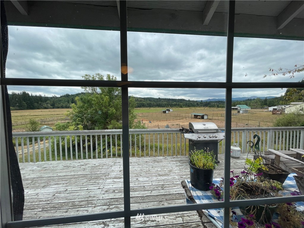404 Independence Road Rochester, WA 98579 - Photo 36 of 40