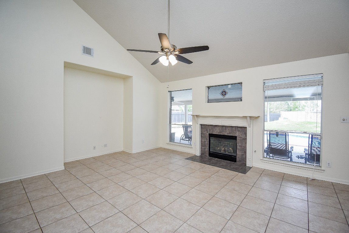 6323 Haddock Court Houston, TX 77041 - Photo 14 of 37