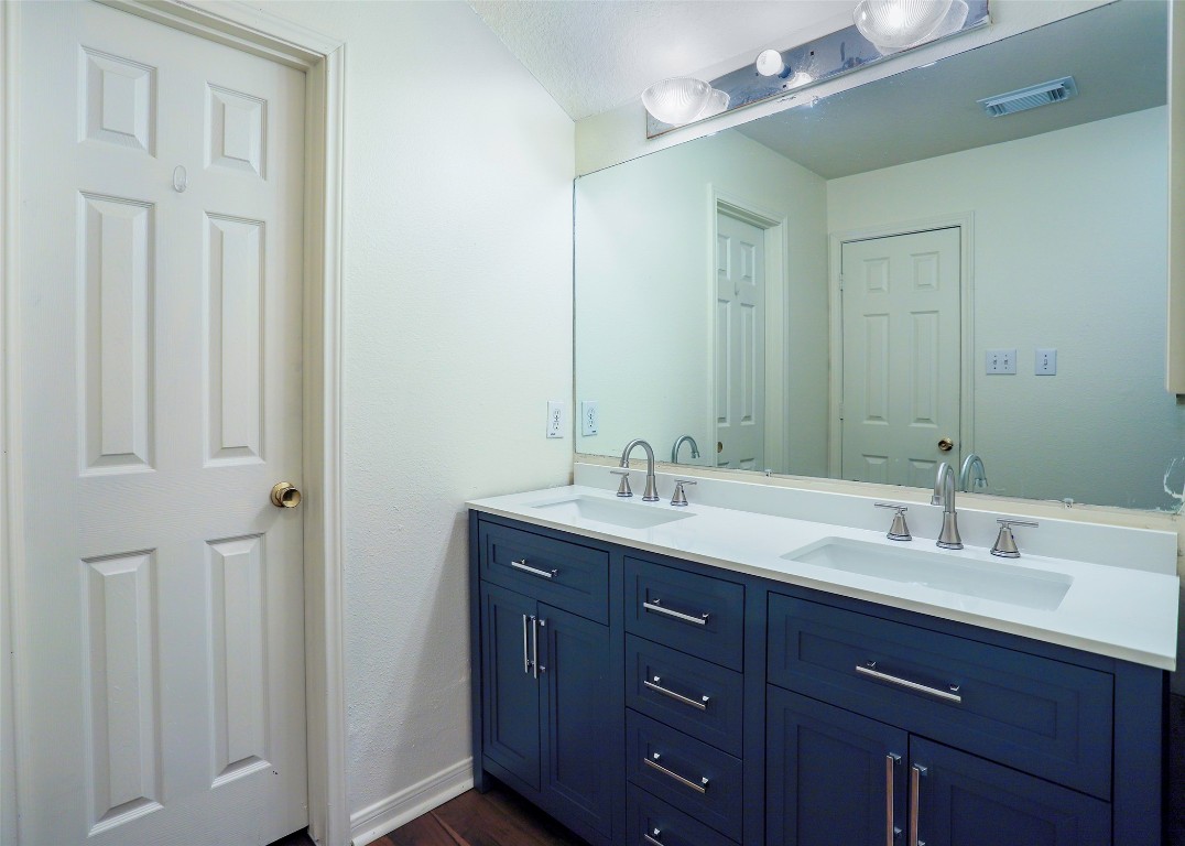 6323 Haddock Court Houston, TX 77041 - Photo 33 of 37