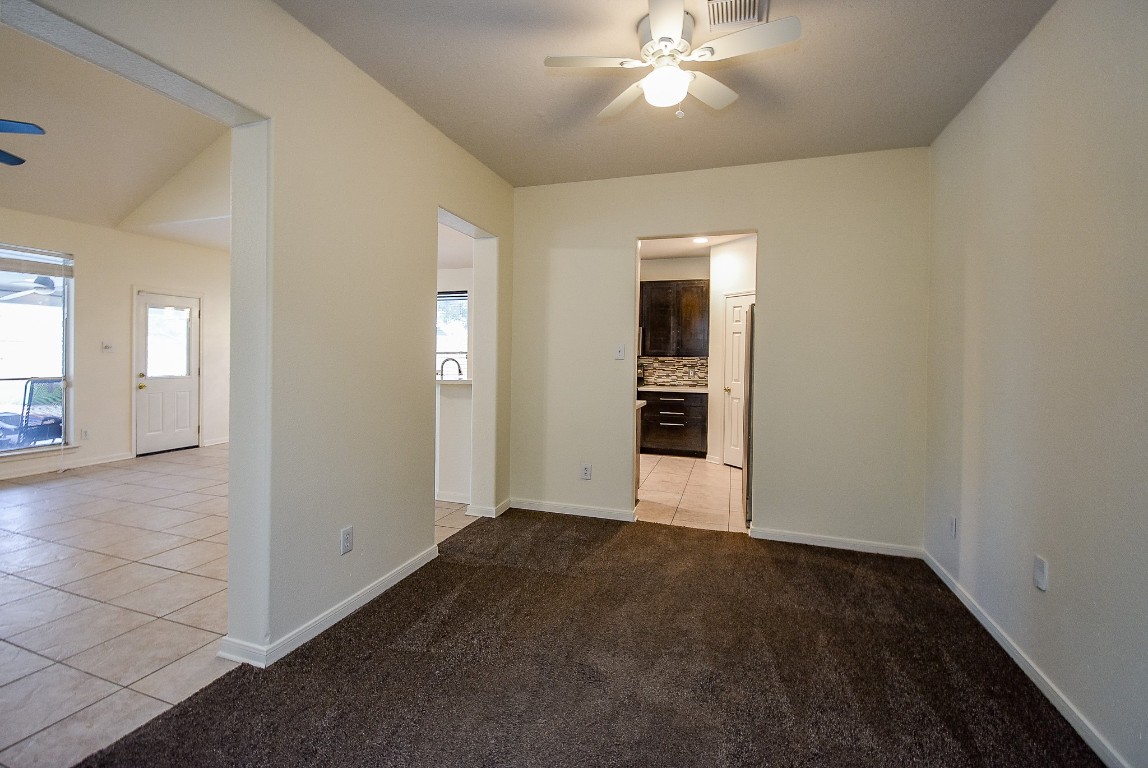 6323 Haddock Court Houston, TX 77041 - Photo 8 of 37