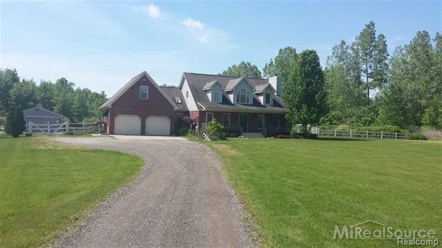6183 Short Cut Road Marine City, MI 48039 - Photo 4 of 32 4.JPG