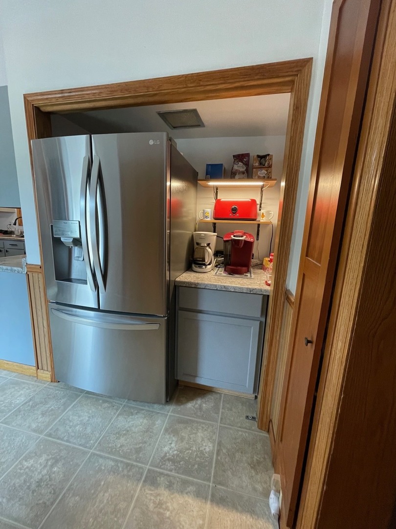 382 Keigwin Road Walnut, IL 61376 - Photo 28 of 49 a utility room with washer and dryer