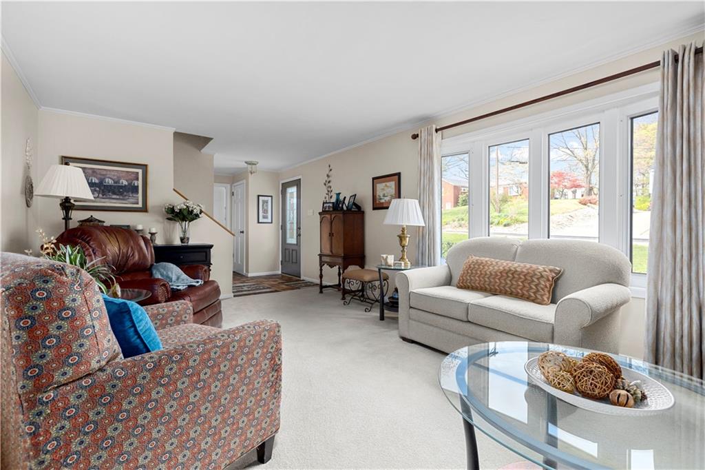 207 Pittview Road Pittsburgh, PA 15237 - Photo 6 of 25 Gallery Image 6