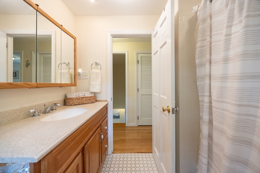 190 Sheldon Road Wrentham, MA 02093 - Photo 26 of 39 Gallery Image 26