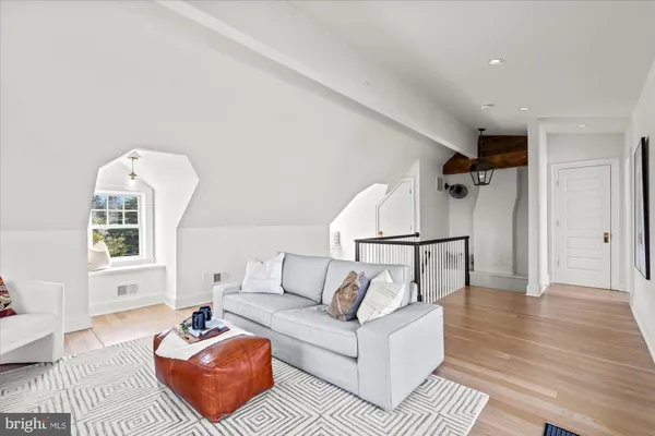 $2,975,000 | 3612 North Glebe Road, Arlington, VA 22207