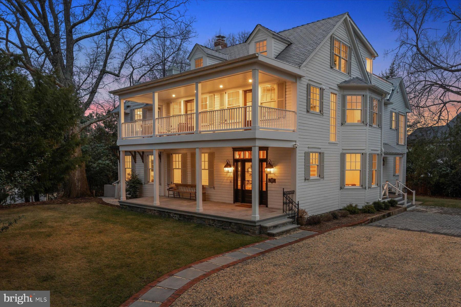 3612 North Glebe Road Arlington, VA 22207 - Photo 83 of 83 a front view of a house