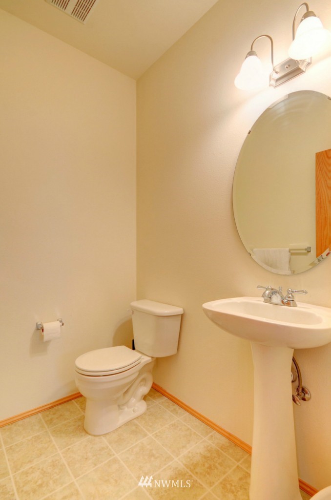 5501 Southeast 2nd Court Renton, WA 98059 - Photo 9 of 21