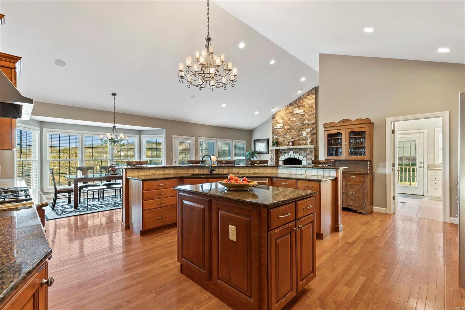 324 Barn Side Lane Eureka, MO 63025 - Photo 27 of 63