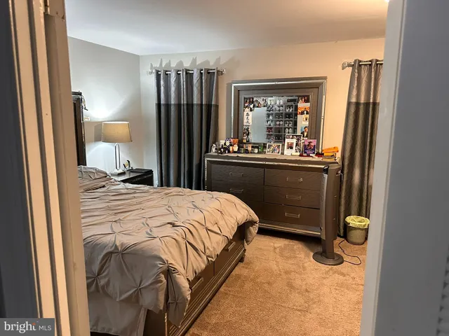 $345,950 | 34 River Bank Drive, Roebling, NJ 08554